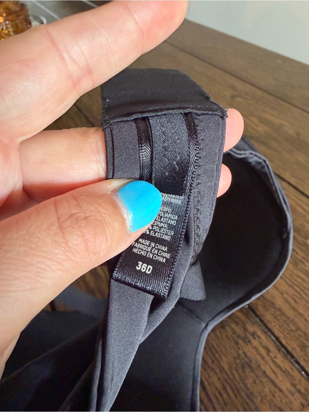 Skims Wireless Form Lightly Lined Plunge Micro Strap Bra Size 36D Onyx - Picture 7 of 13
